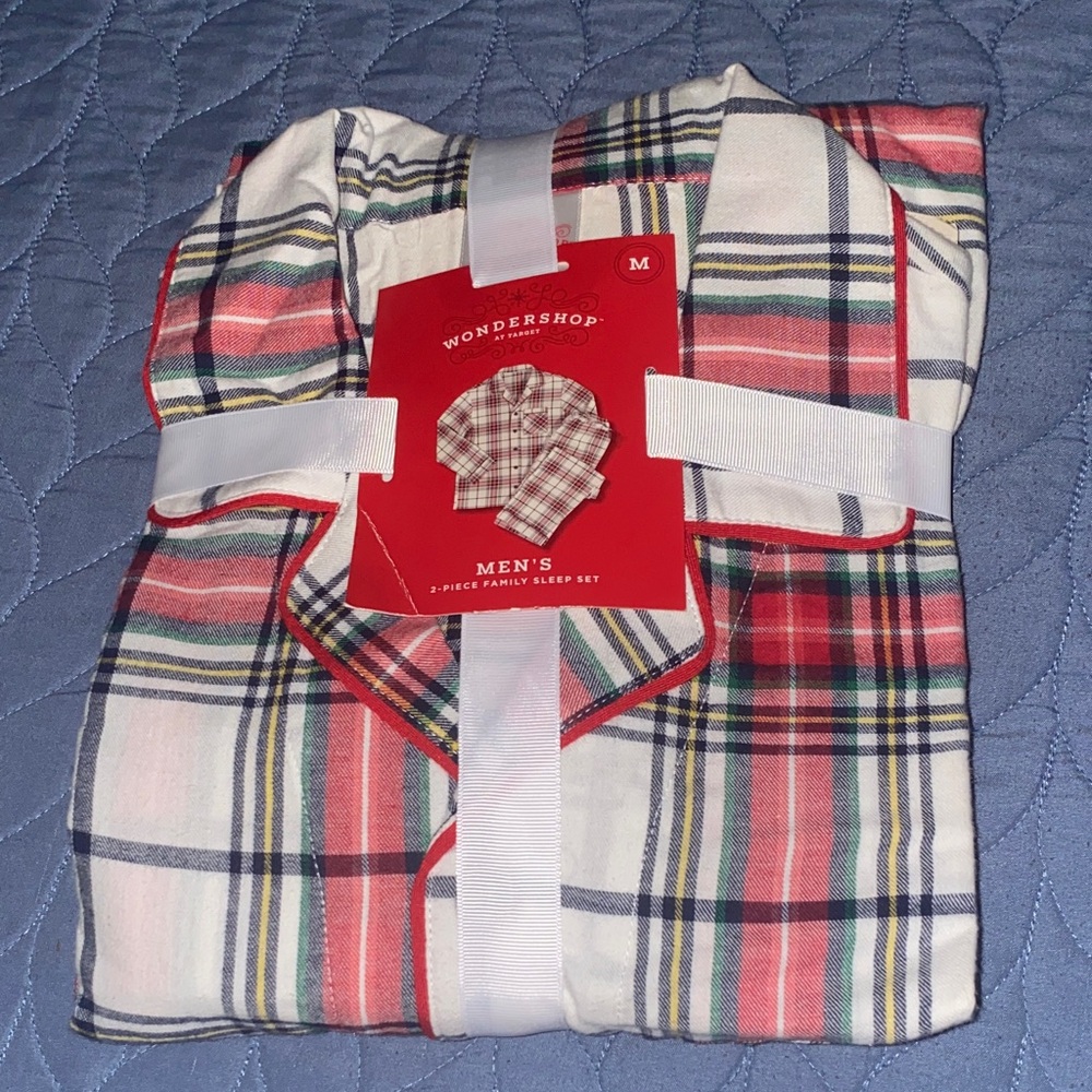 Wondershop Men's Red and White Plaid Sleepwear